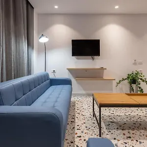 Apartmán & Pool - 365, Tirana